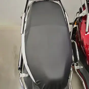 Нескользящий калъф за седалка на мотоциклет, удобно черно пылезащитное еластично непромокаемое седалка от PVC или аксесоар за мотоциклет