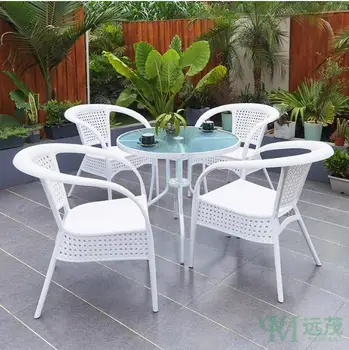 Уличен маса и стол, чадър във вътрешния двор с чадър от слънцето, всекидневни стол от неротанга, комплект от три елемента, балконный чай масичка и стол