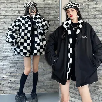 Утолщенное плюс бархатное двустранно палта от овча вълна в шахматна дъска модел, дамско зимно топло палто, ново свободно памучни палто с цип ins tide